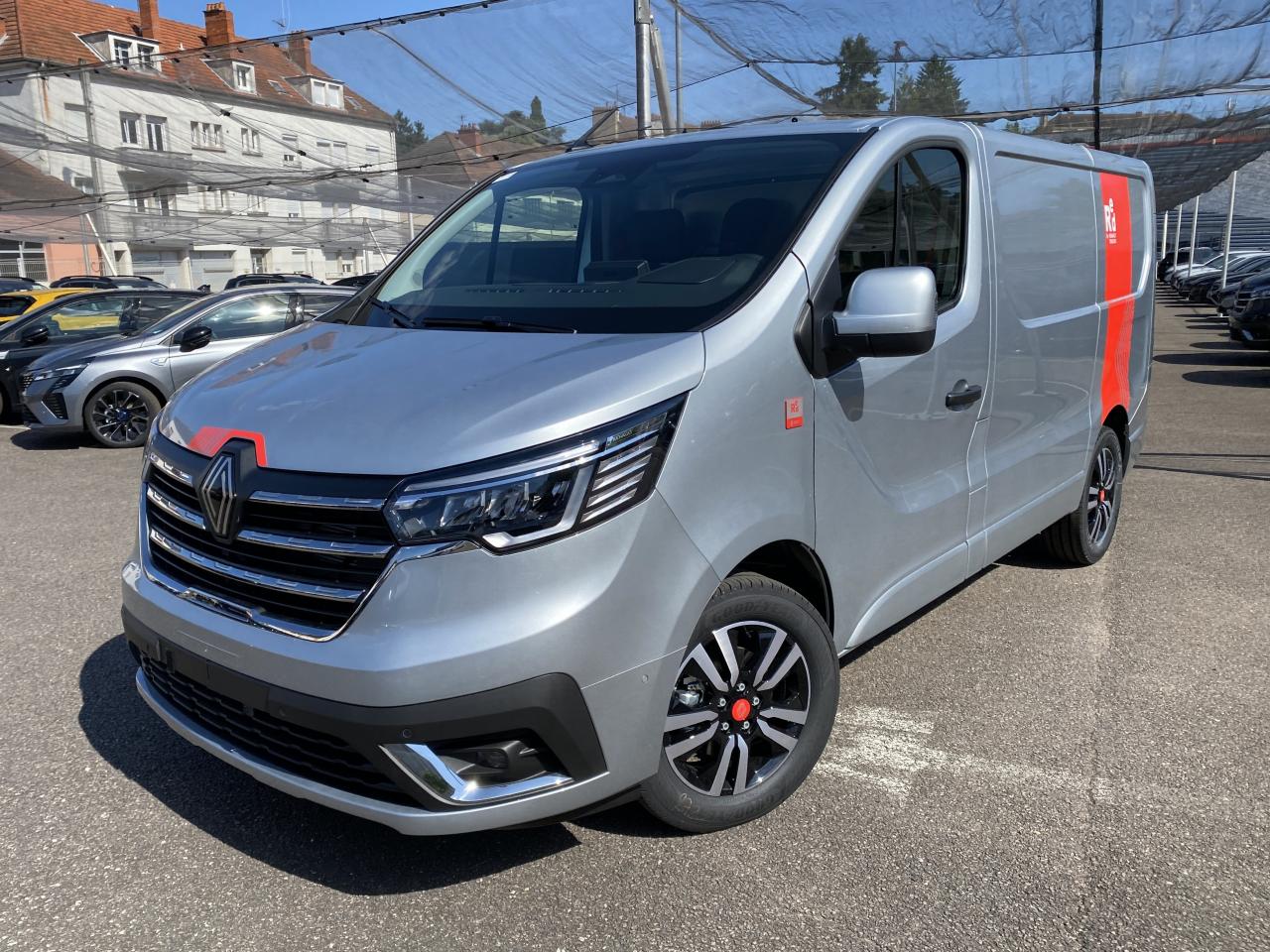 RENAULT TRAFIC
