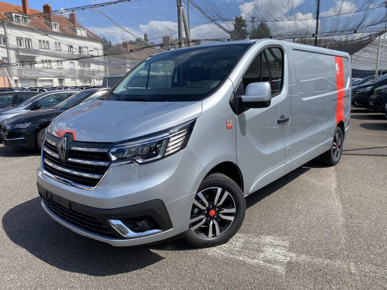 RENAULT TRAFIC