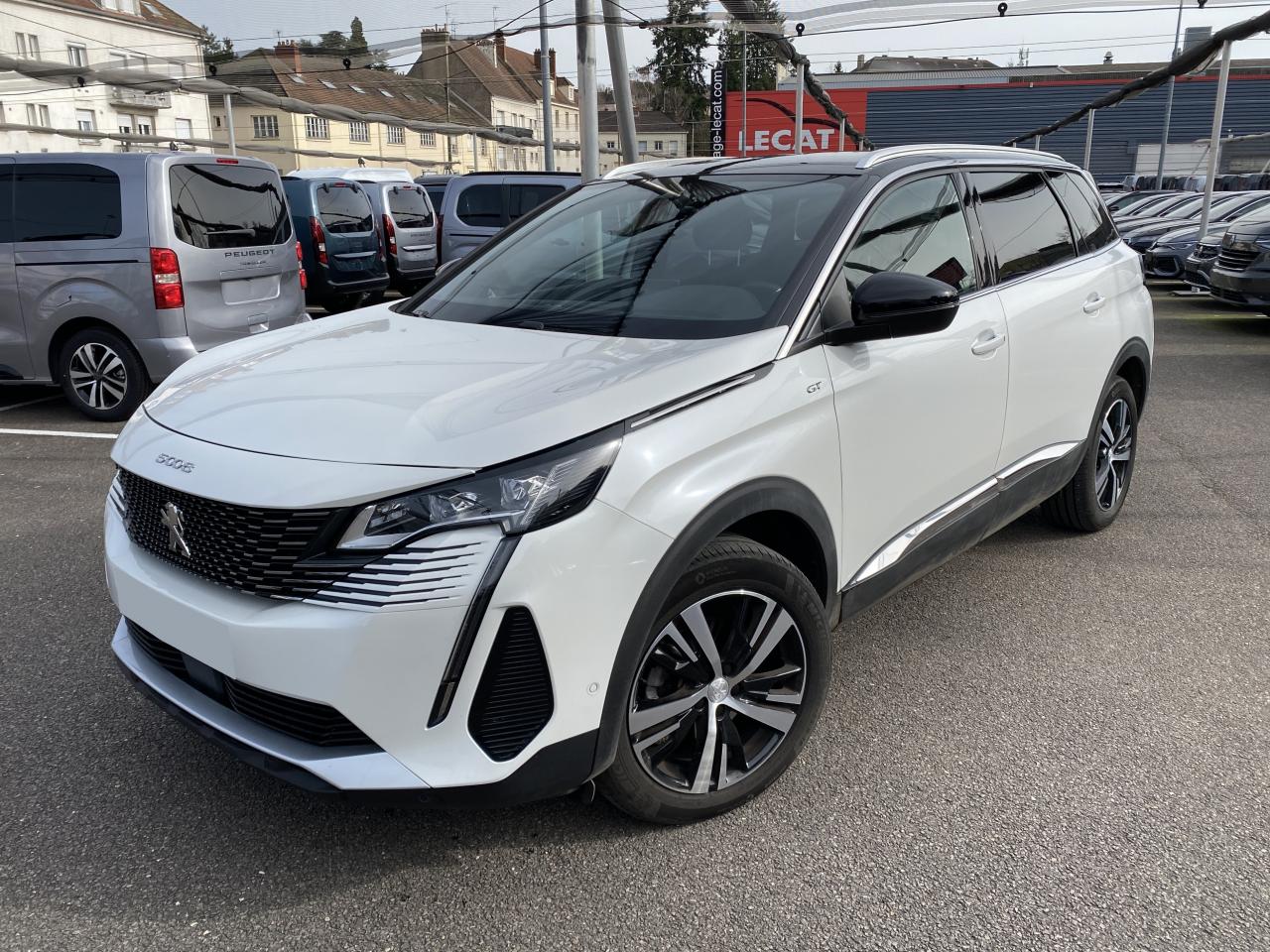 PEUGEOT 5008