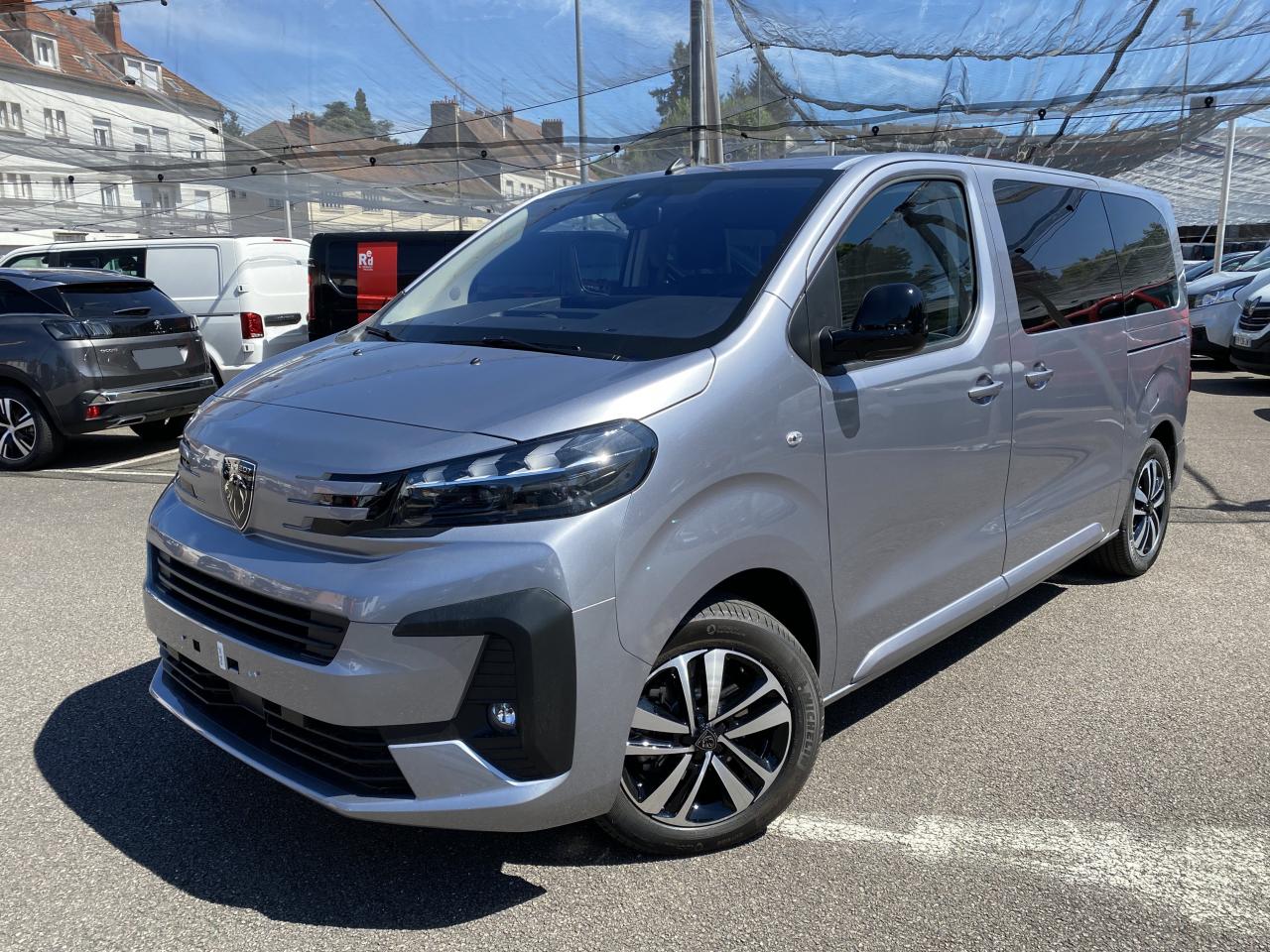PEUGEOT TRAVELLER