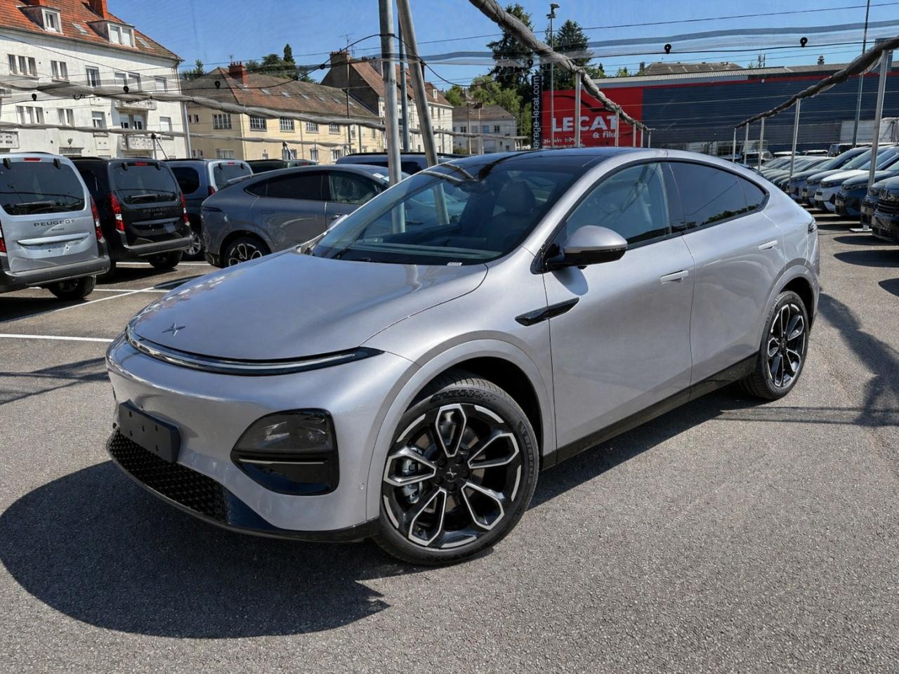 XPENG G6 PERFORMANCE 80 KWH AWD AVEC ATTELAGE / CUIR NOIR NAPPA