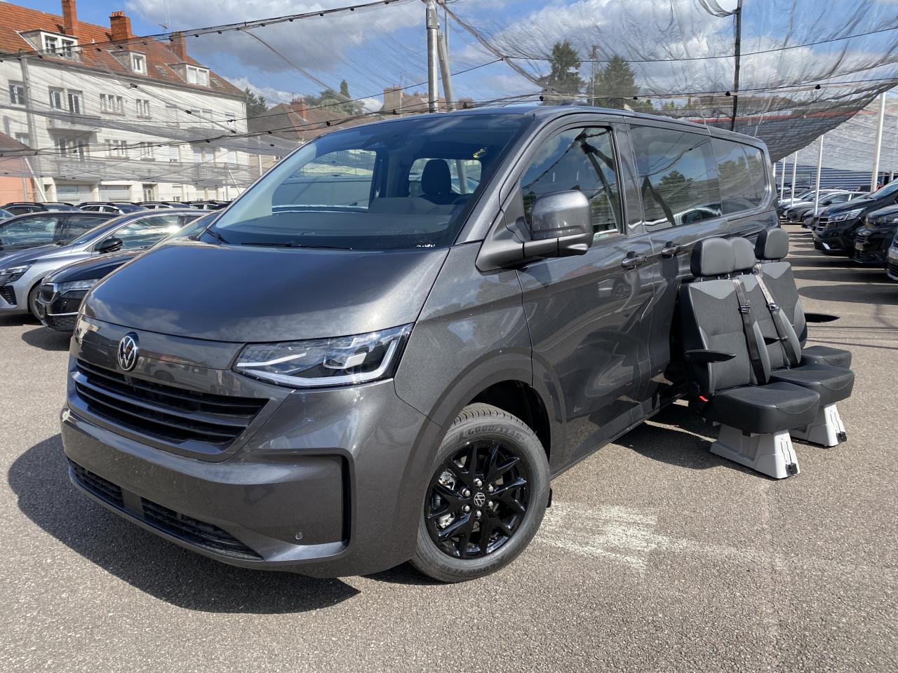 VOLKSWAGEN TRANSPORTER