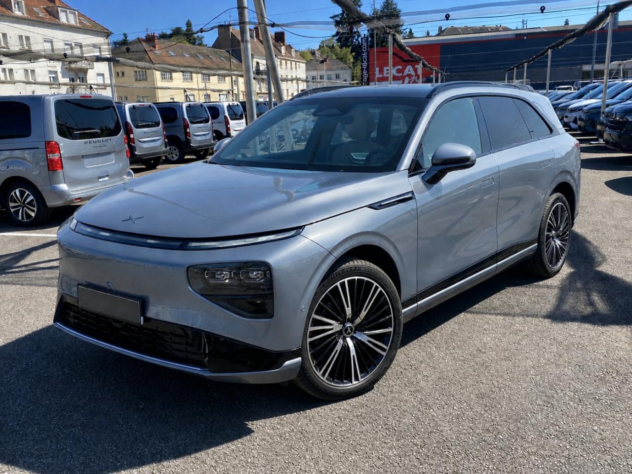 XPENG G9 575 AWD PERFORMANCE 93.1 KWH CUIR MOCCA / ATTELAGE / SIEGES MASSANTS / AUDIO DY