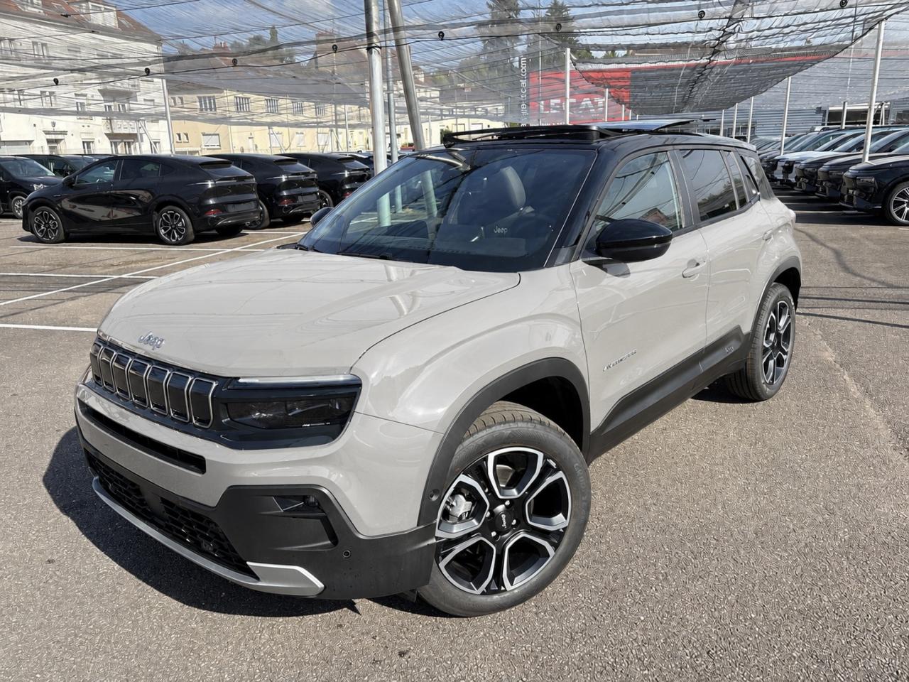JEEP AVENGER (2) 1.2 TURBO T3 110 E-HYBRID SUMMIT BVR6 TOIT OUVRANT / CUIR / MAIN LIBRE