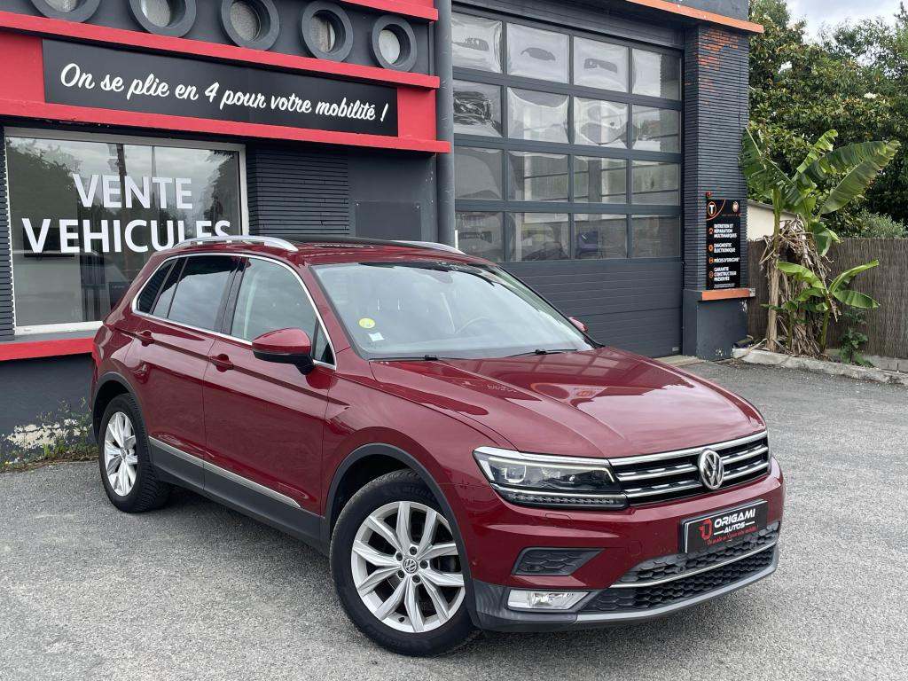 VOLKSWAGEN TIGUAN 2.0 TDI 150ch BMT CARAT *TOIT OUVRANT + ATTELAGE*