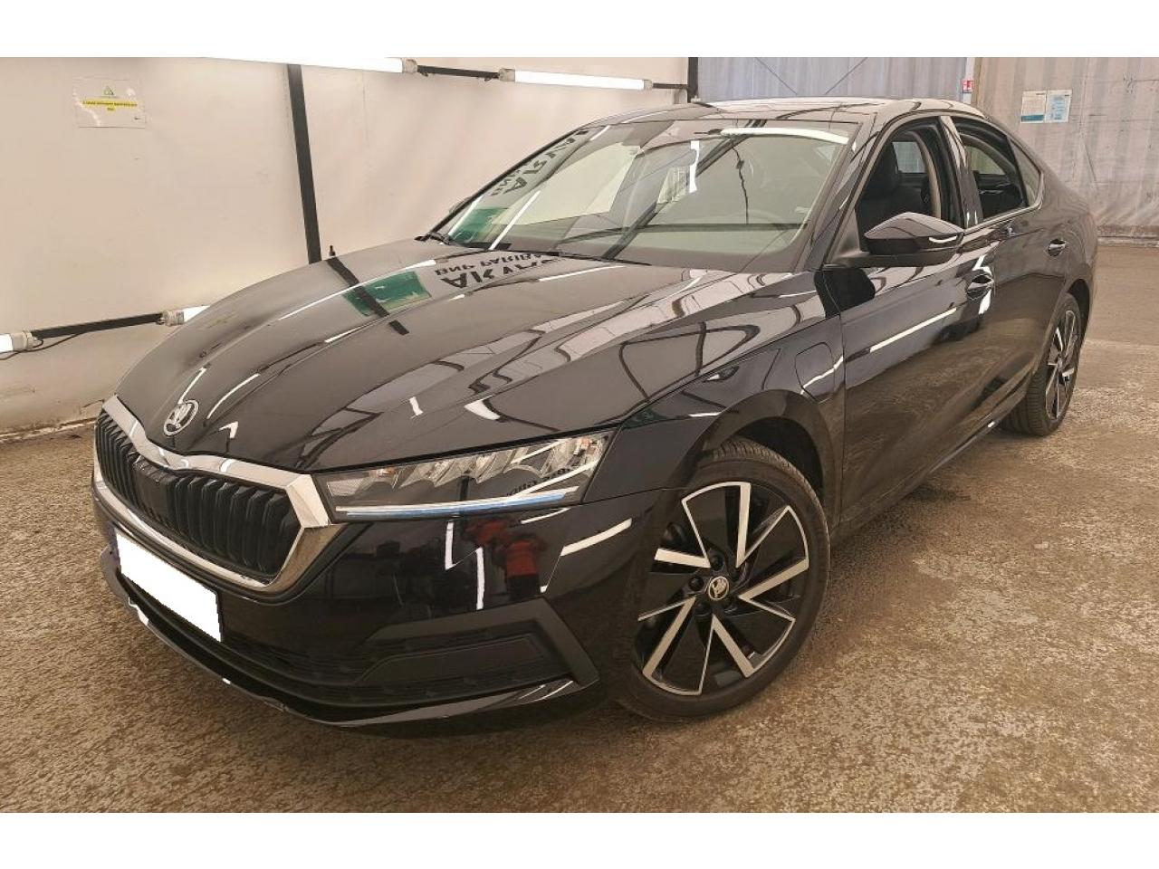 SKODA OCTAVIA iV AMBITION 1.4 TSI PHEV 204 DSG6e