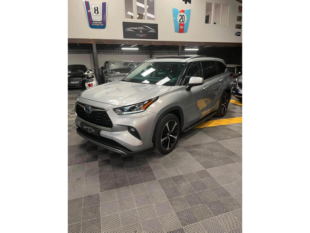 TOYOTA HIGHLANDER