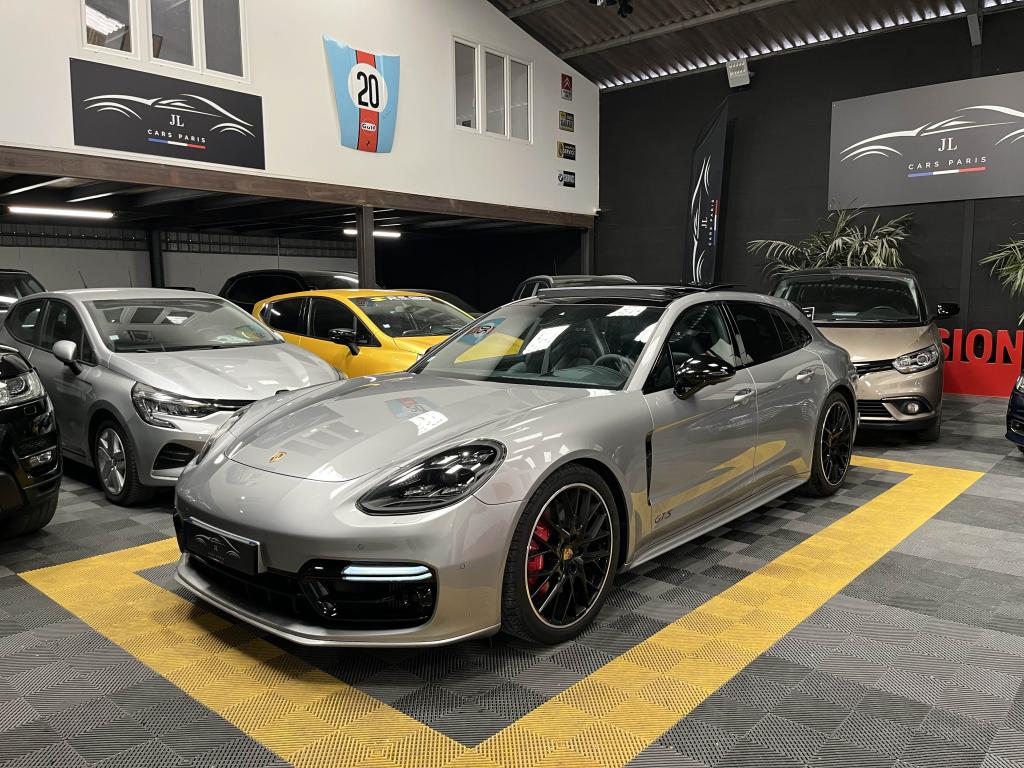 PORSCHE PANAMERA