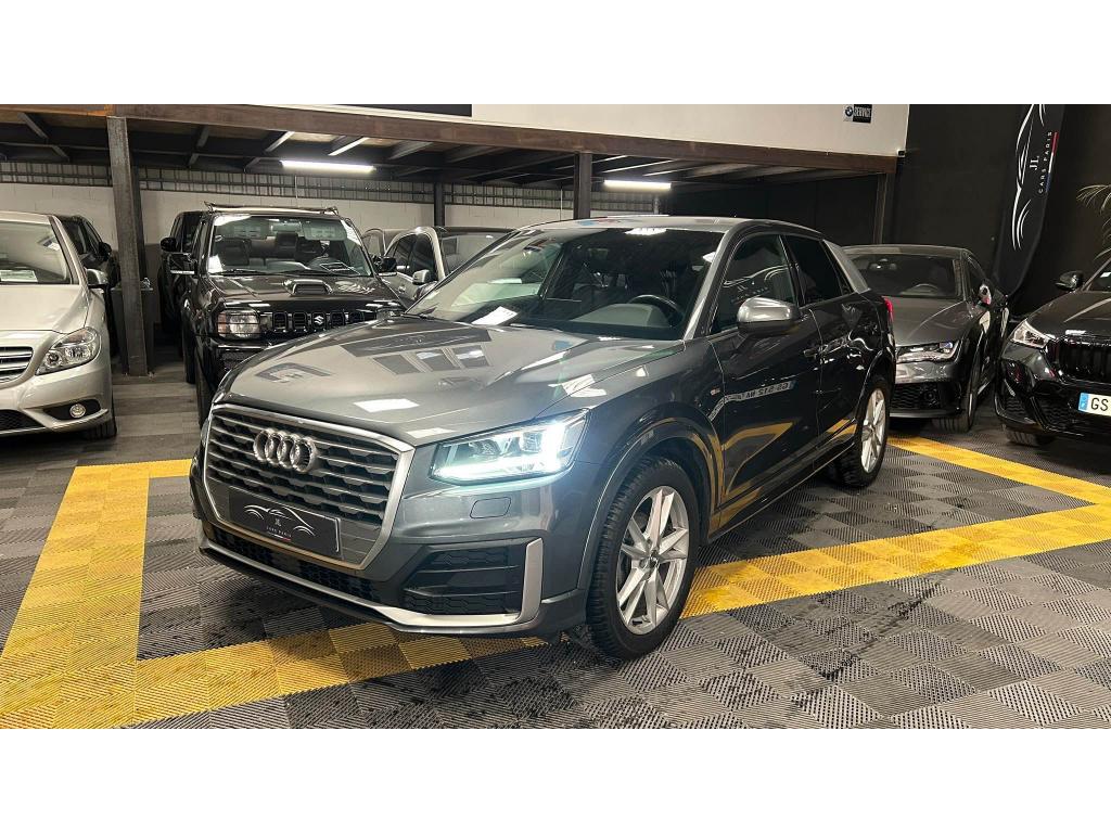 AUDI Q2