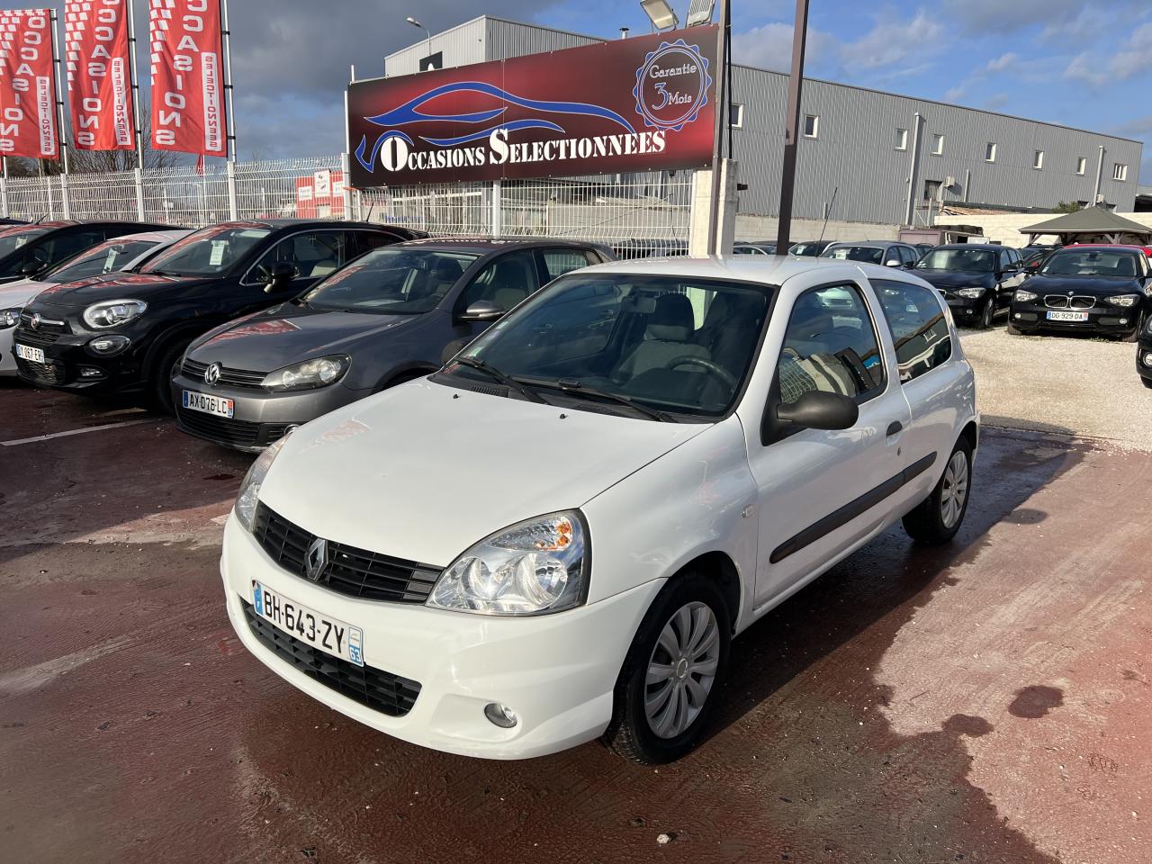 RENAULT CLIO