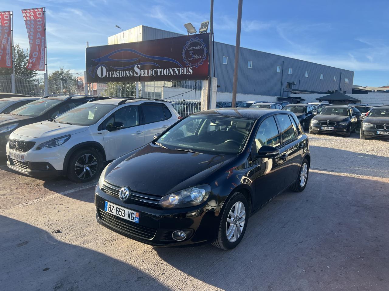VOLKSWAGEN GOLF