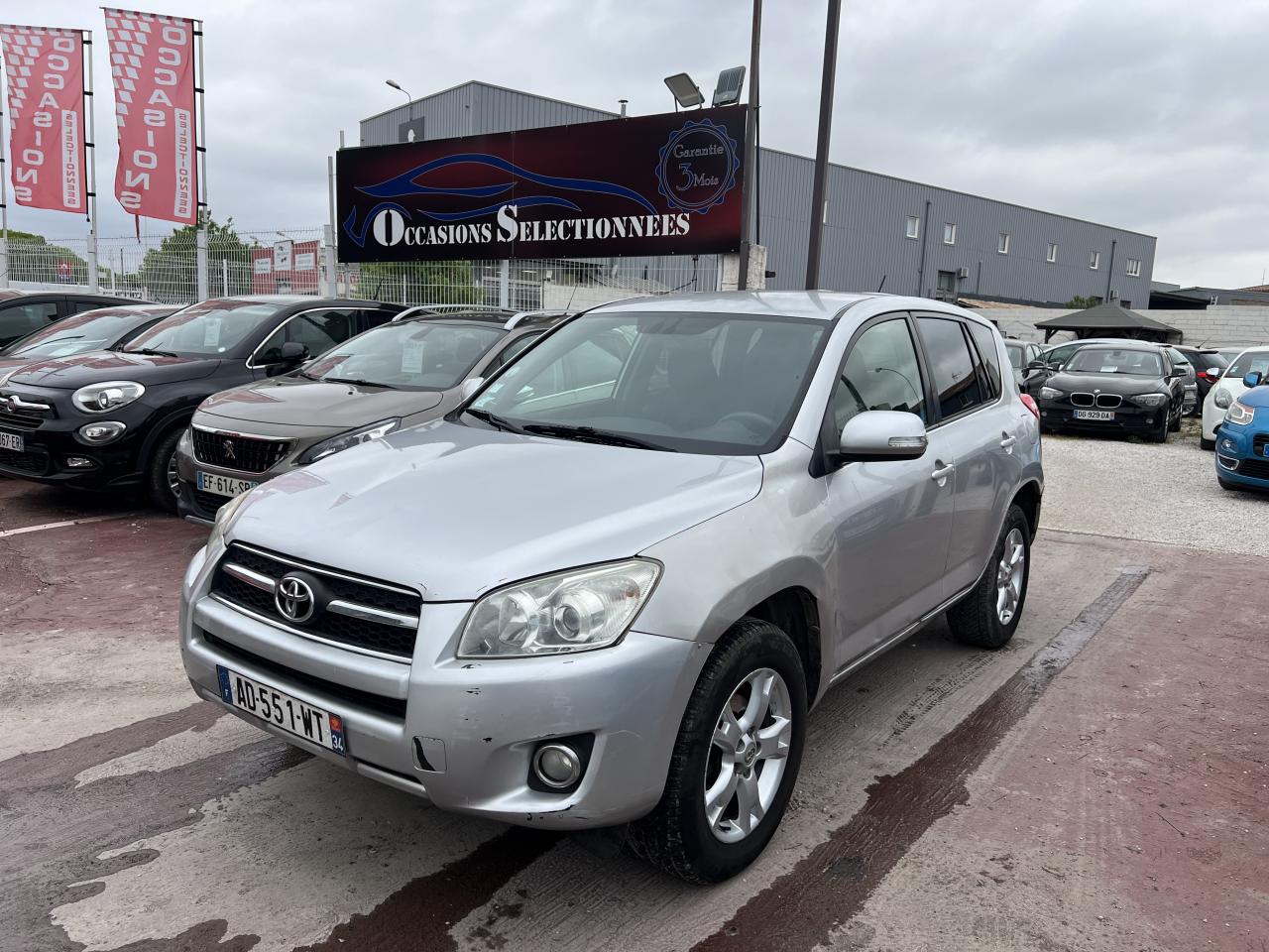 TOYOTA RAV 4