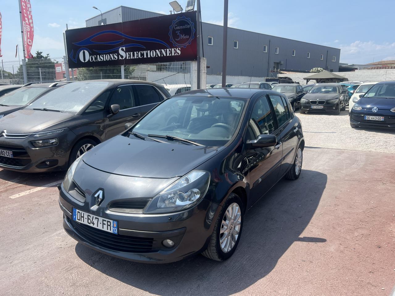 RENAULT CLIO