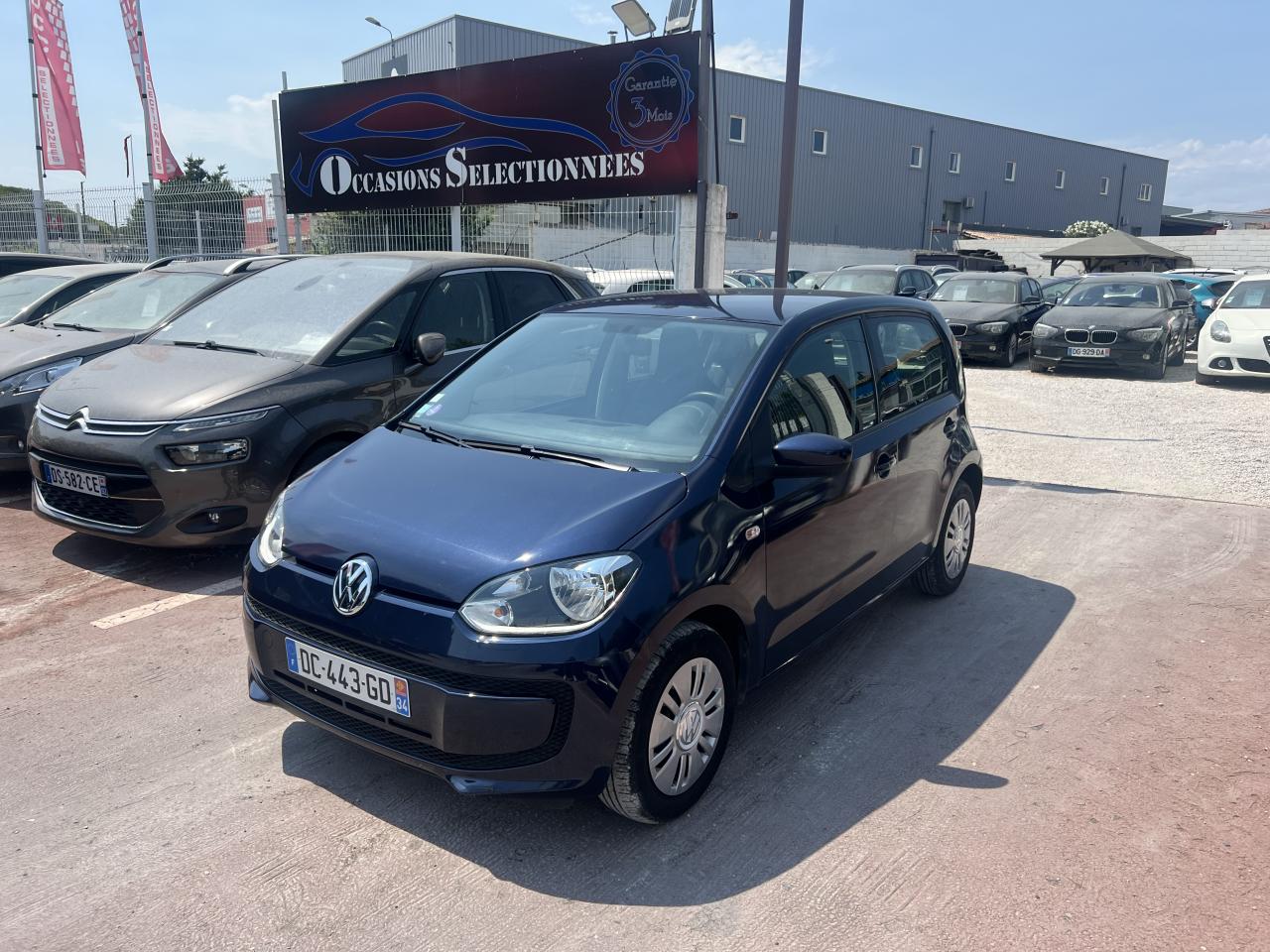 VOLKSWAGEN UP! 1.0i - 60  BERLINE Cool 35.000KM