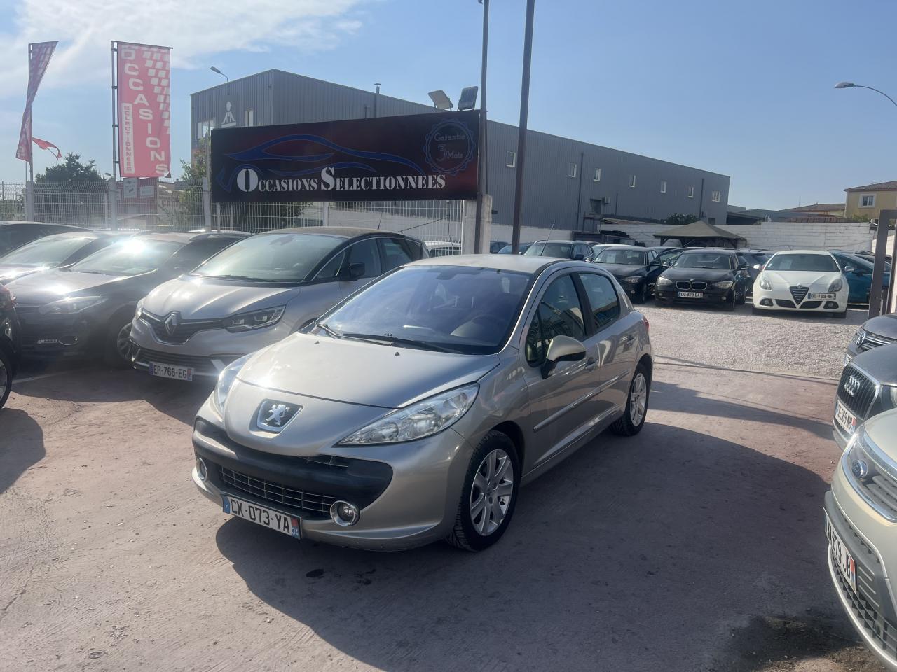 PEUGEOT 207 1.6 HDi - 90  BERLINE Premium Pack