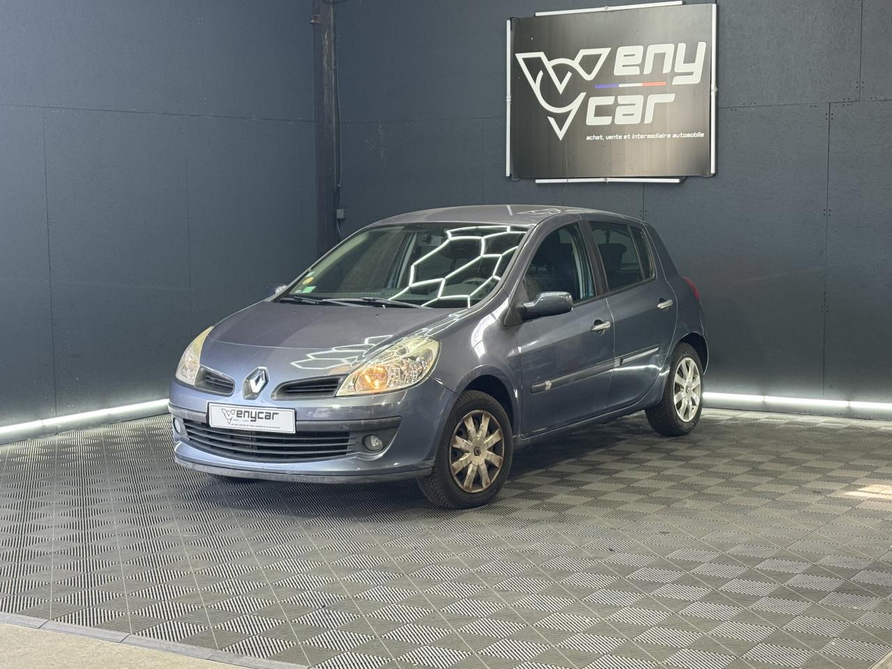 RENAULT CLIO