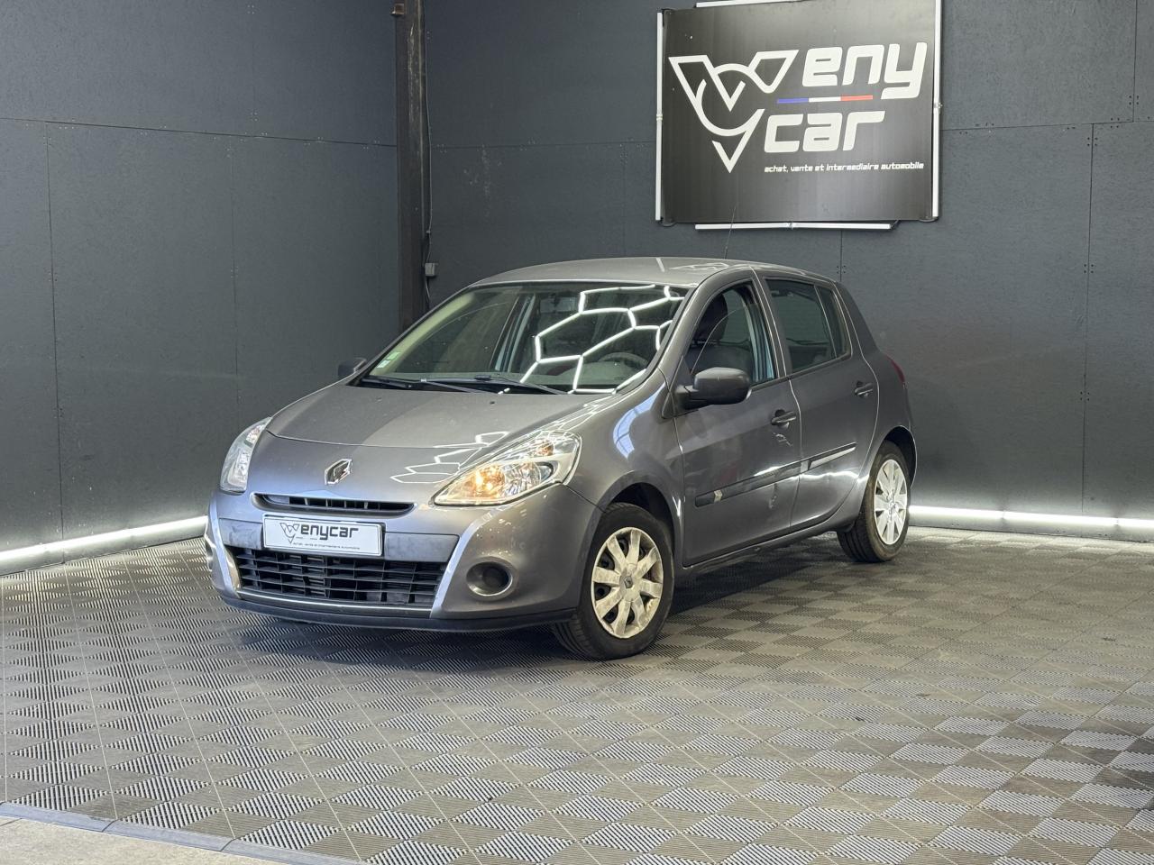 RENAULT CLIO