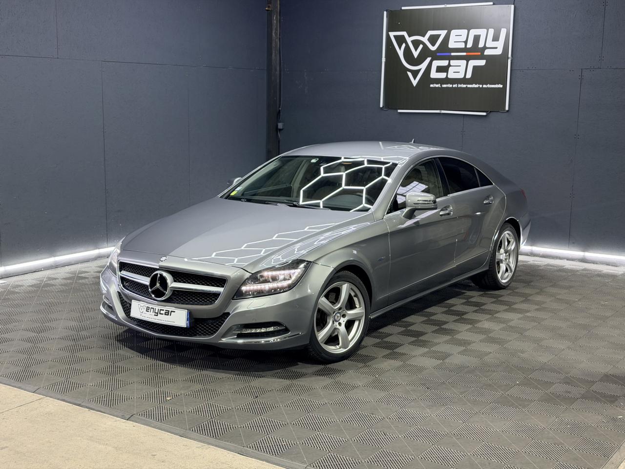 MERCEDES CLS