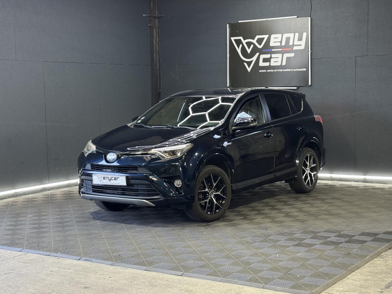 TOYOTA RAV 4