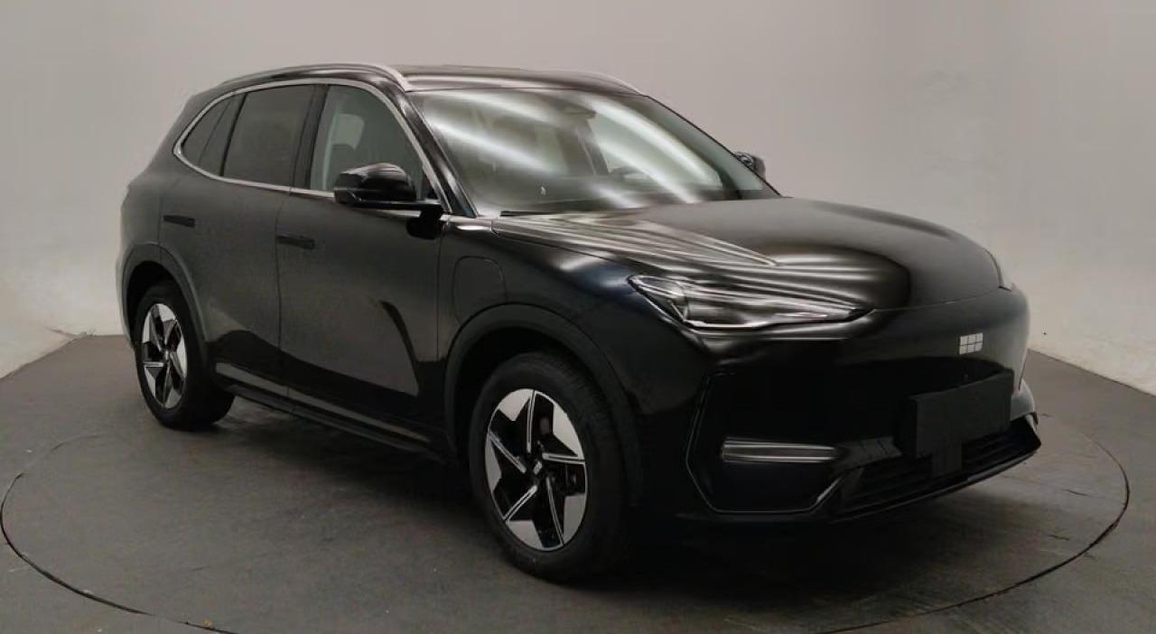 GEELY E5 e- - 60kWh SUV Pro