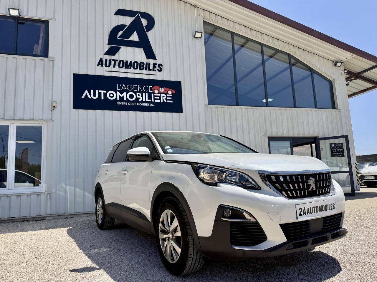 PEUGEOT 5008