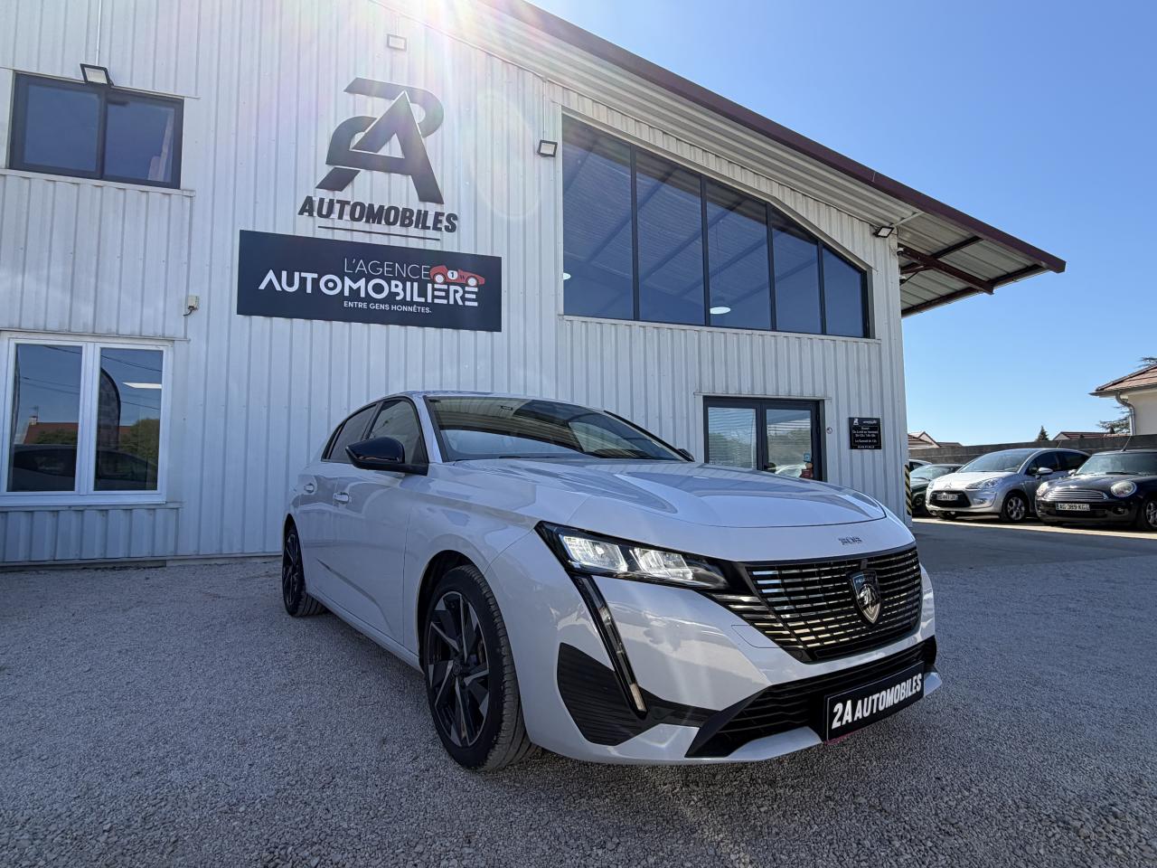 PEUGEOT 308