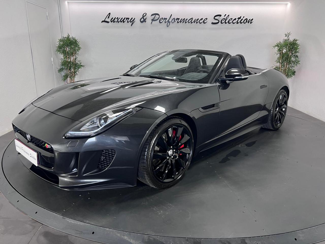 JAGUAR F.TYPE Cabriolet 5.0 V8 S 495ch - 1°main - 29000km - Dossier d\'entretien - Etat exceptionnel