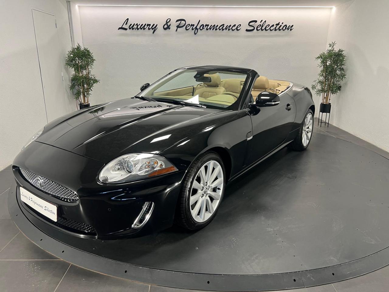 JAGUAR XK CABRIOLET PHASE II 5.0 V8 385ch - 26000km - 1°main - Siéges ventilés - Etat exceptionnel