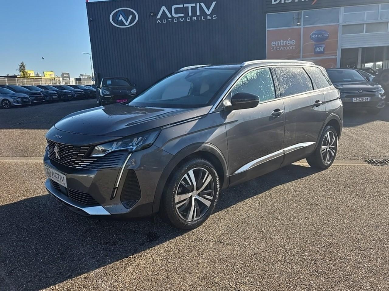 PEUGEOT 5008