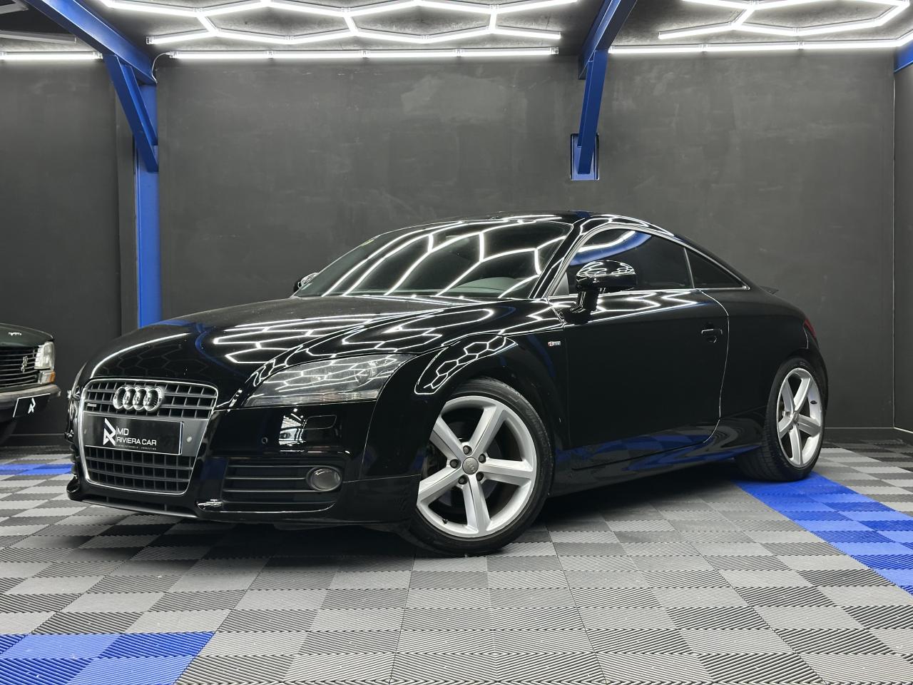 AUDI TT