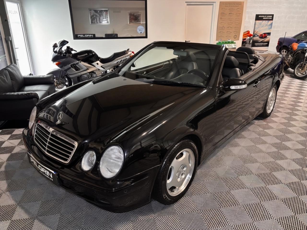 MERCEDES CLK 200 Kompressor Cabriolet - 1ère main - Entretien complet - Etat neuf - 100 % origine