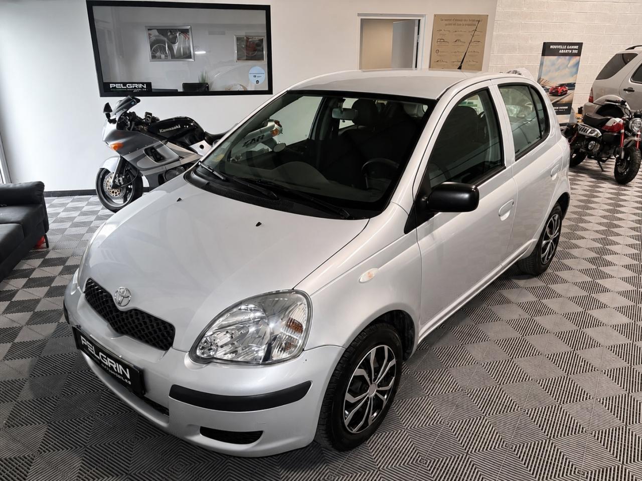 TOYOTA YARIS