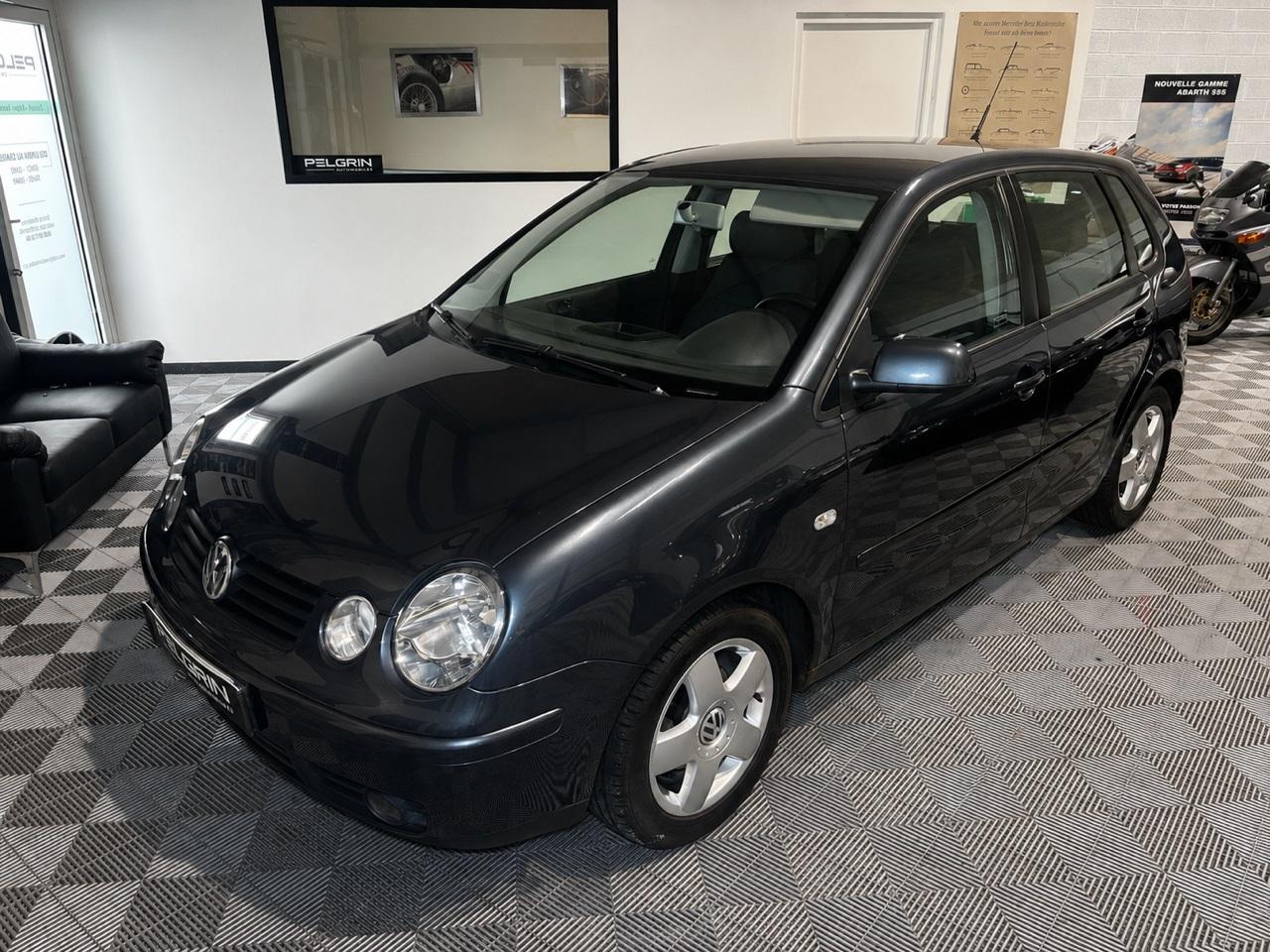VOLKSWAGEN POLO