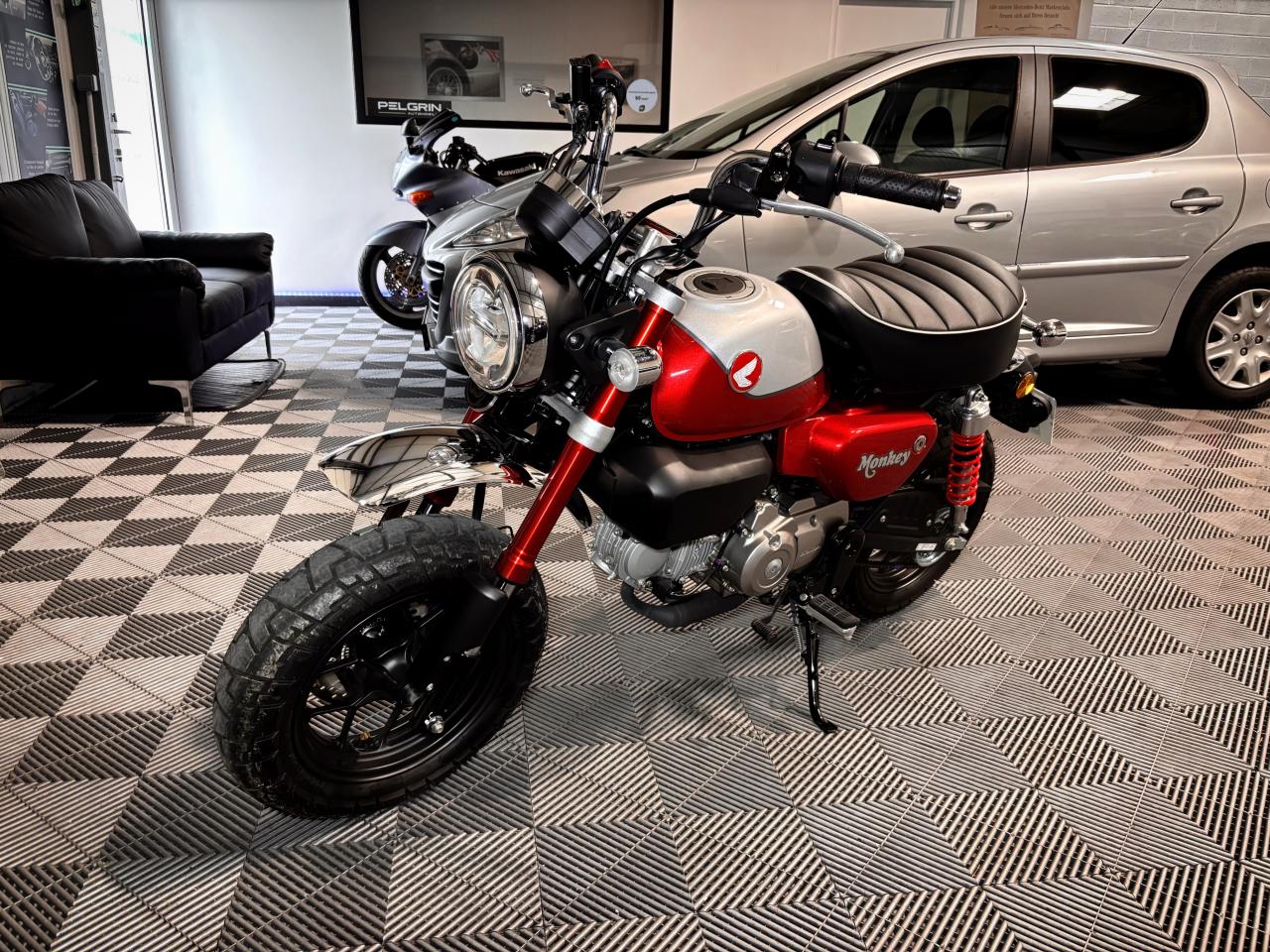 HONDA E