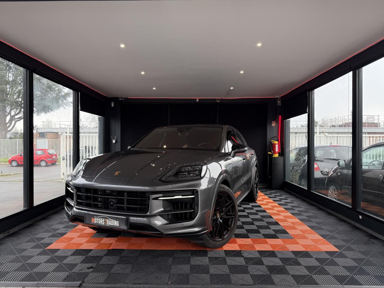 PORSCHE CAYENNE
