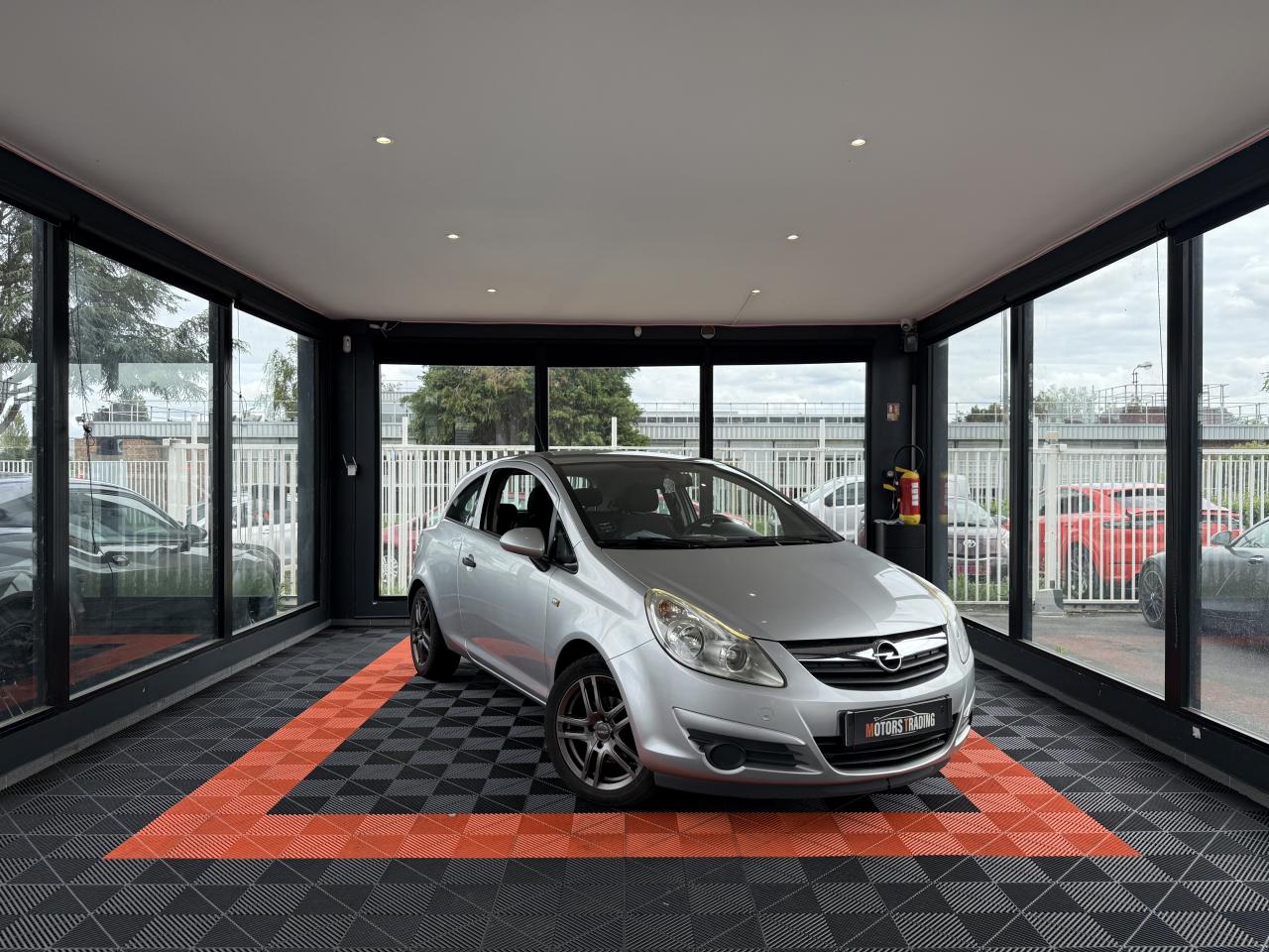 OPEL CORSA 1.2i Twinport  D BERLINE Enjoy PHASE 1