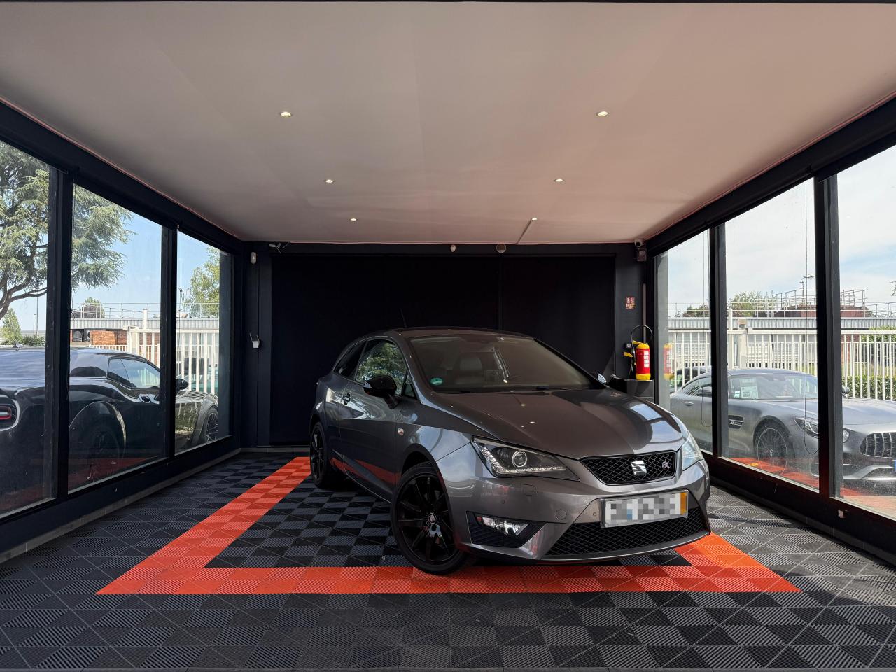 SEAT IBIZA