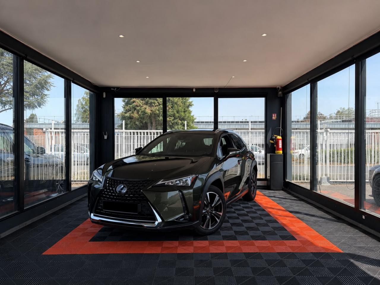 LEXUS UX