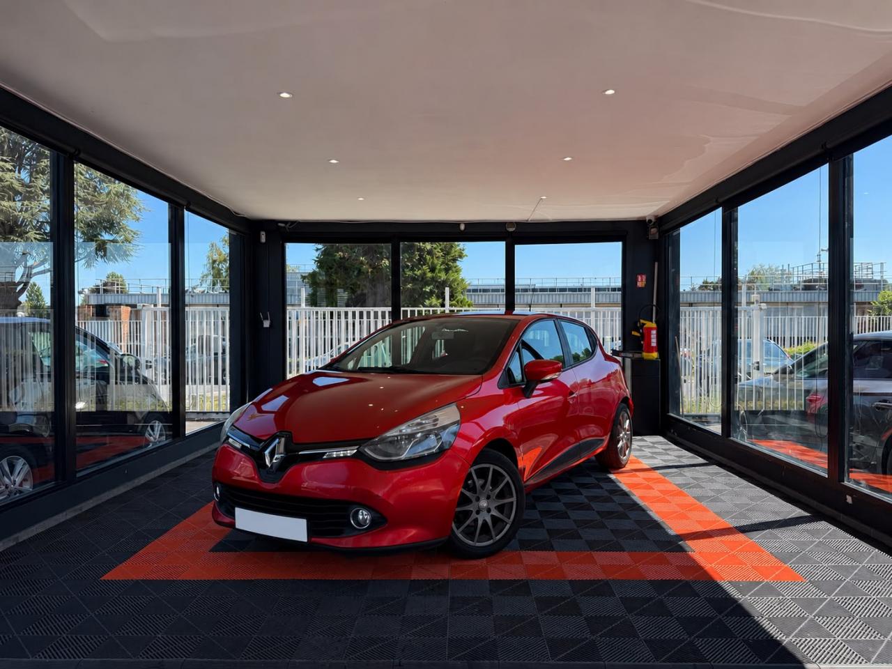 RENAULT CLIO
