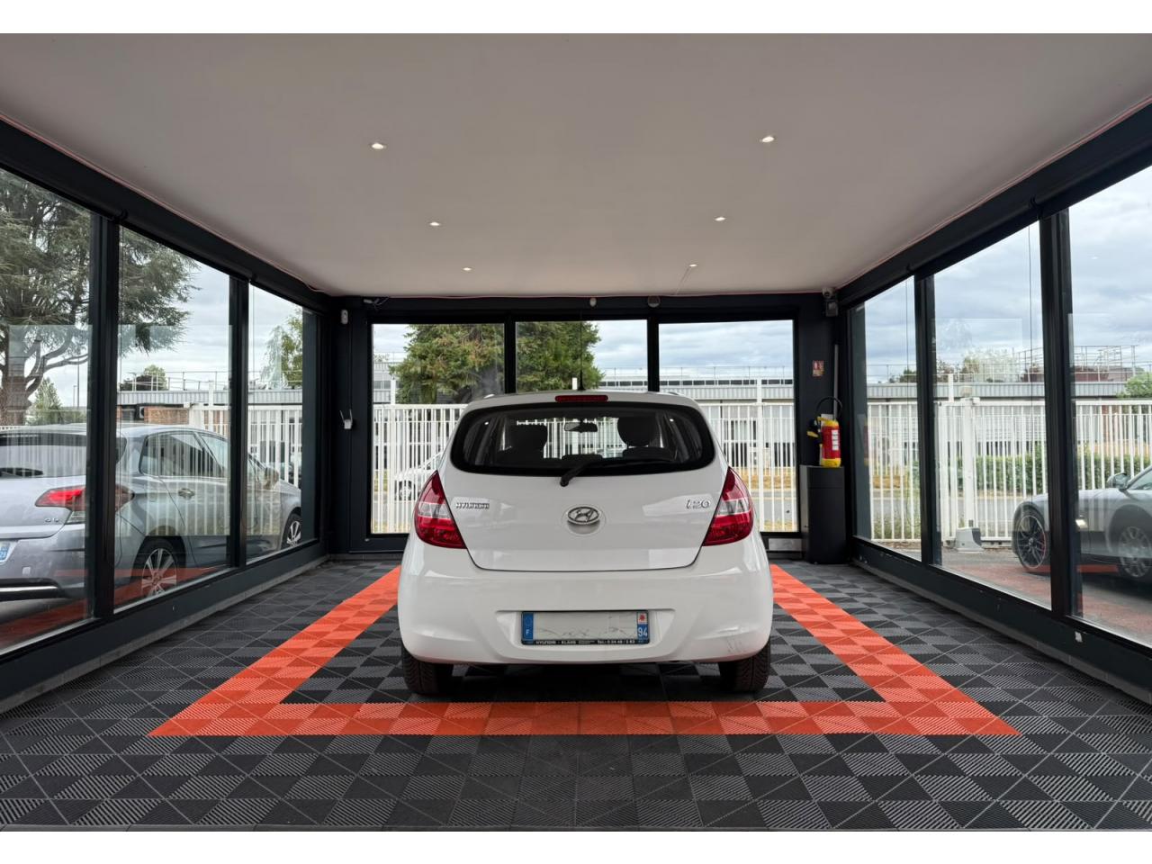 Thumbnail 6