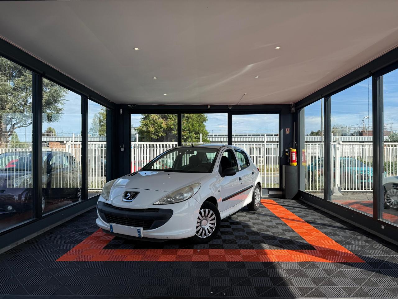 PEUGEOT 206