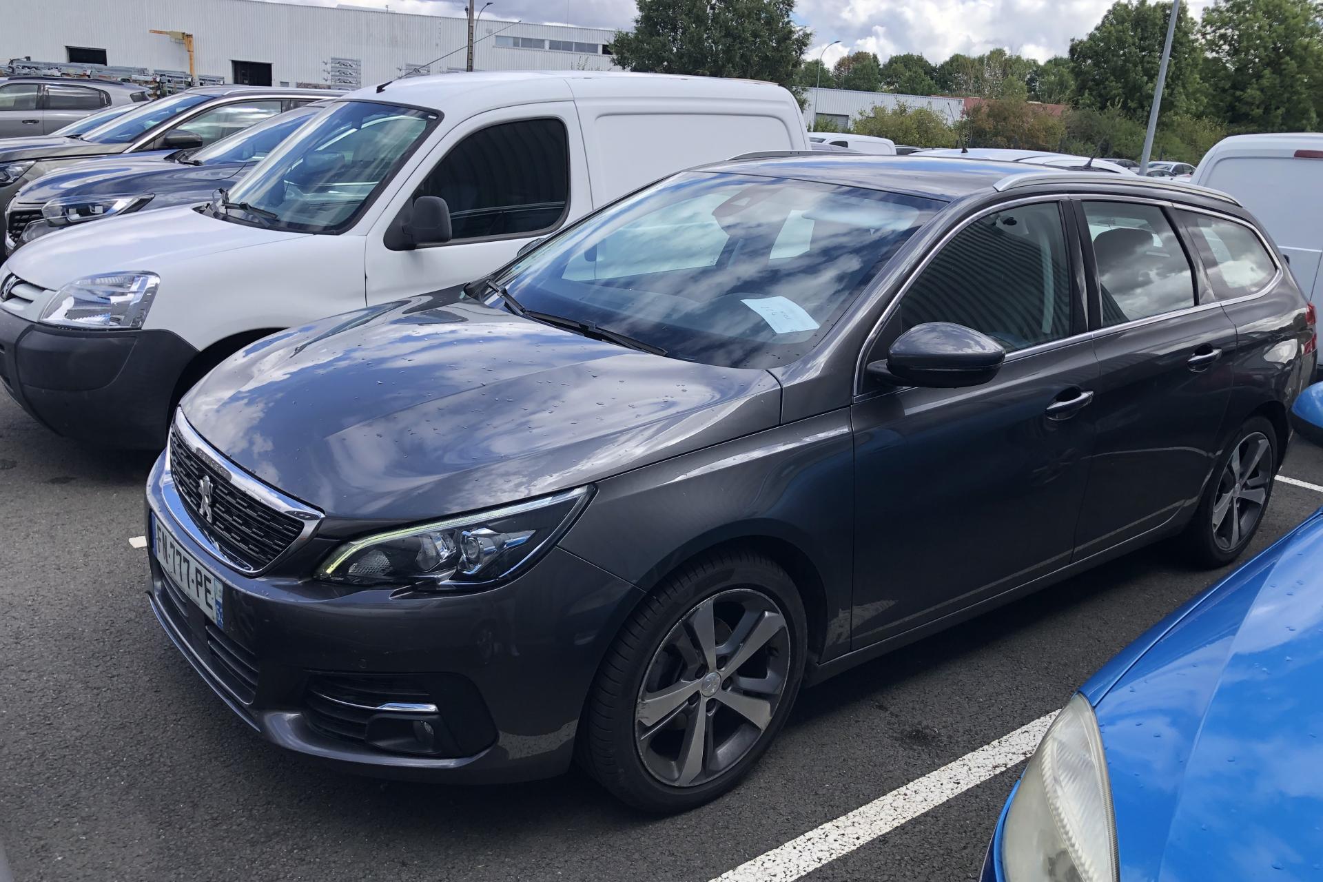 PEUGEOT 308