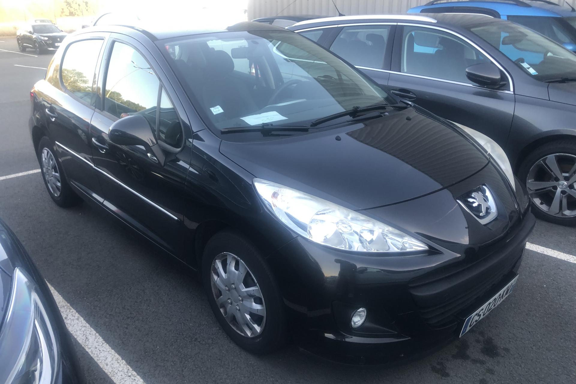 PEUGEOT 207