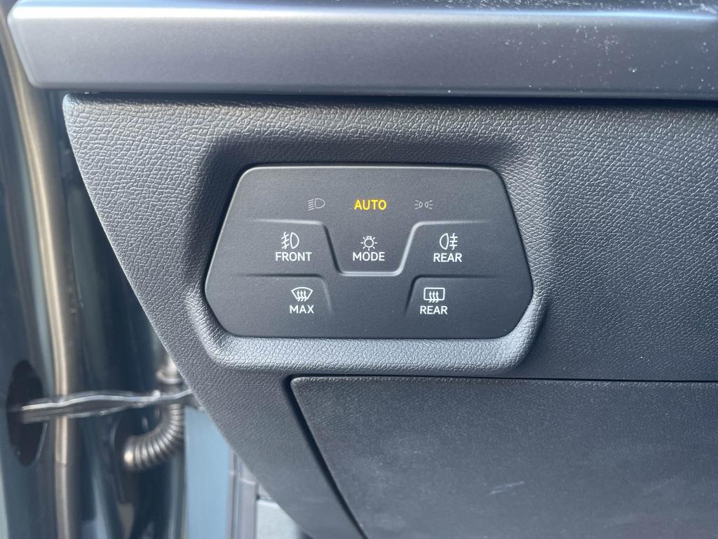Thumbnail 39