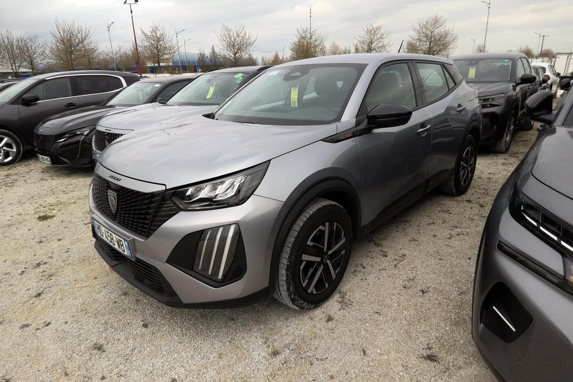 PEUGEOT 2008