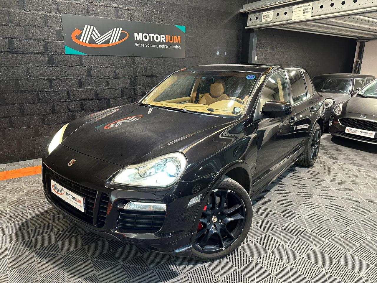 PORSCHE CAYENNE