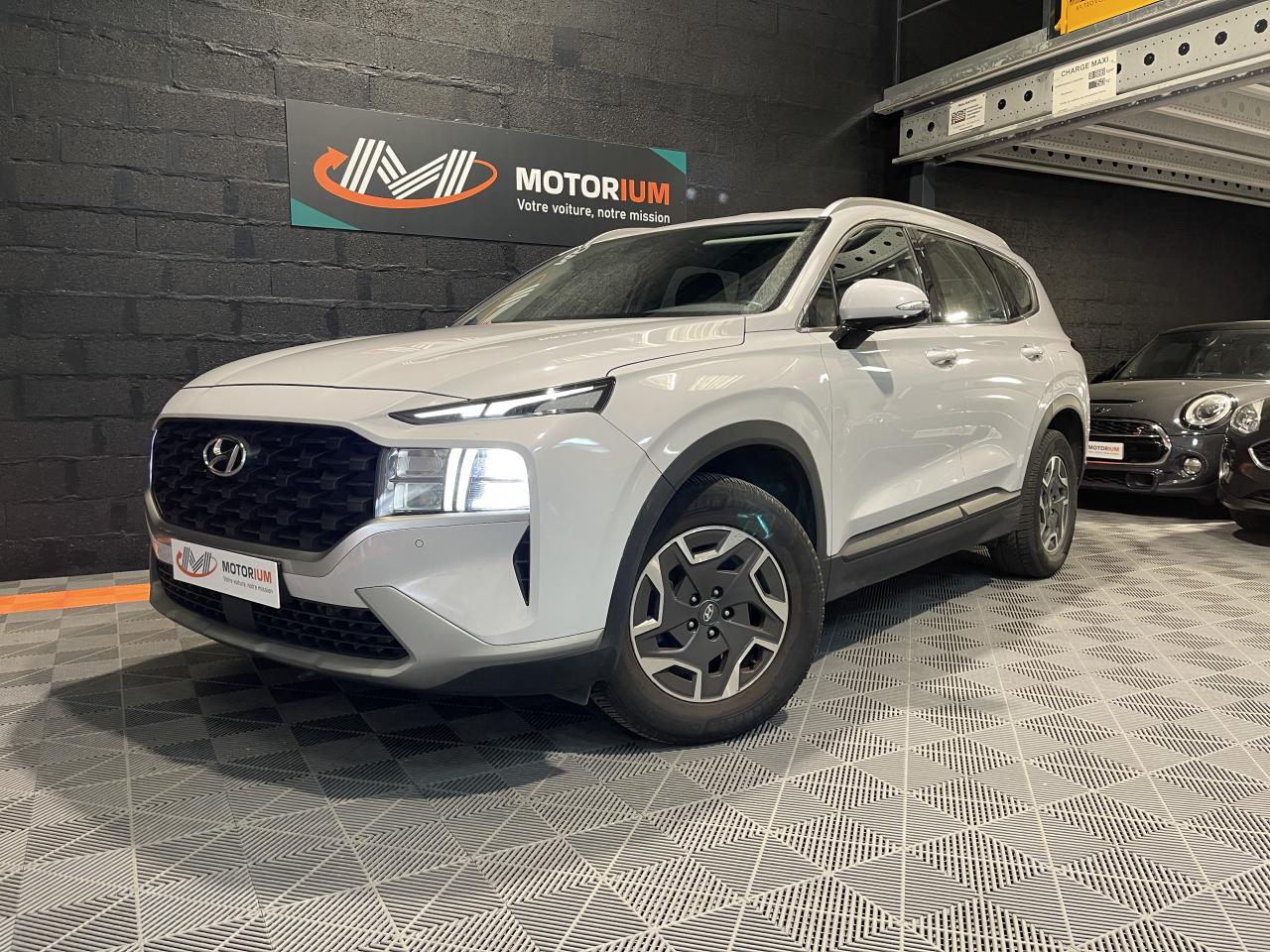 HYUNDAI SANTA FE 1.6 T-GDi Hybrid - 230 - Intuitive - CARPLAY - CAMERA - SIEGES CHAUFFANTS