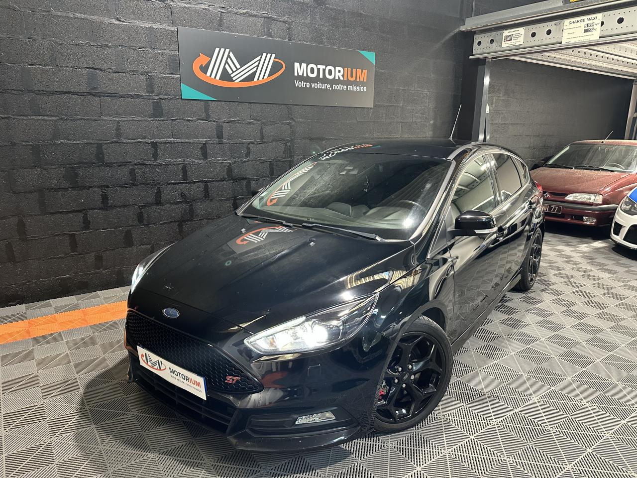 FORD FOCUS