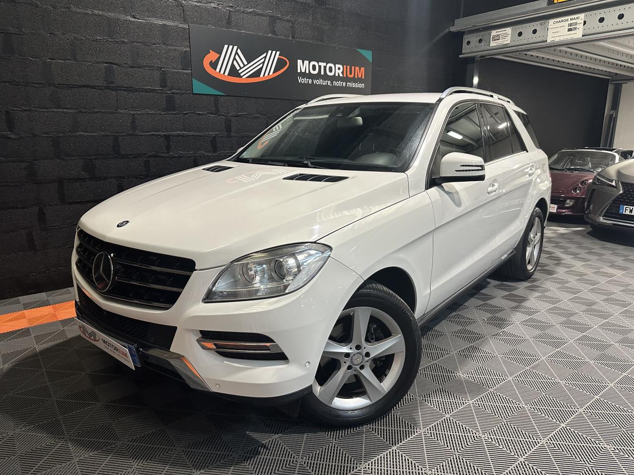 MERCEDES CLASSE M ML 250 BlueTEC  Sport - BVA - Sièges chauffants - Suivi Mercedes - Caméra 360