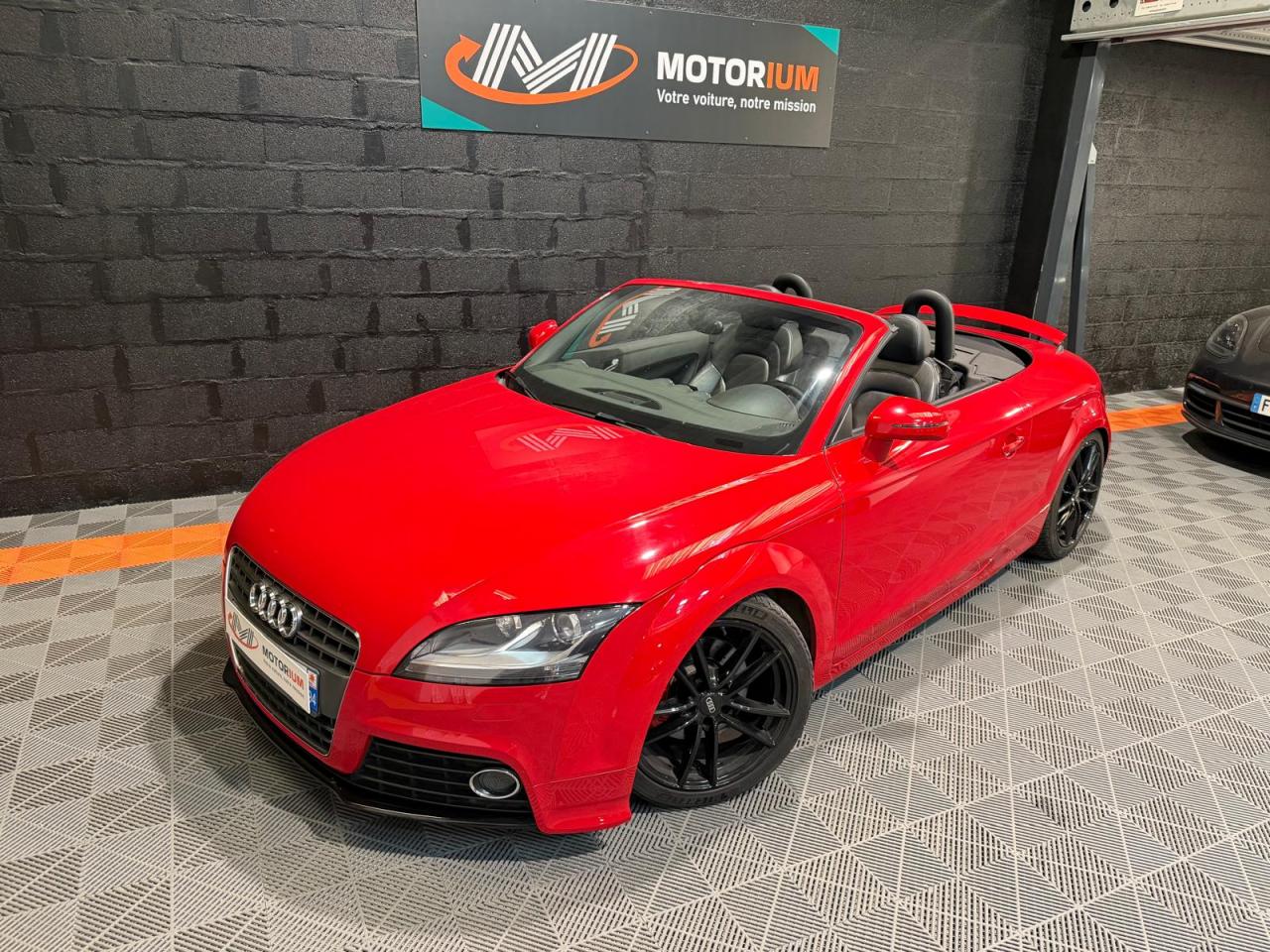AUDI TT